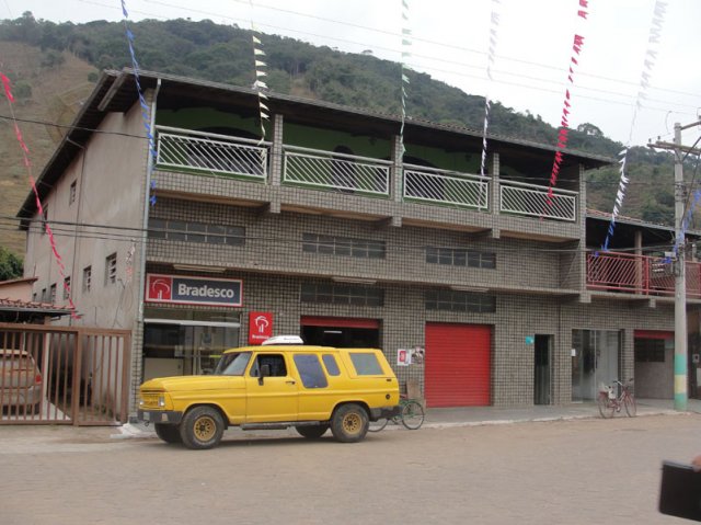 carmesia_01-16